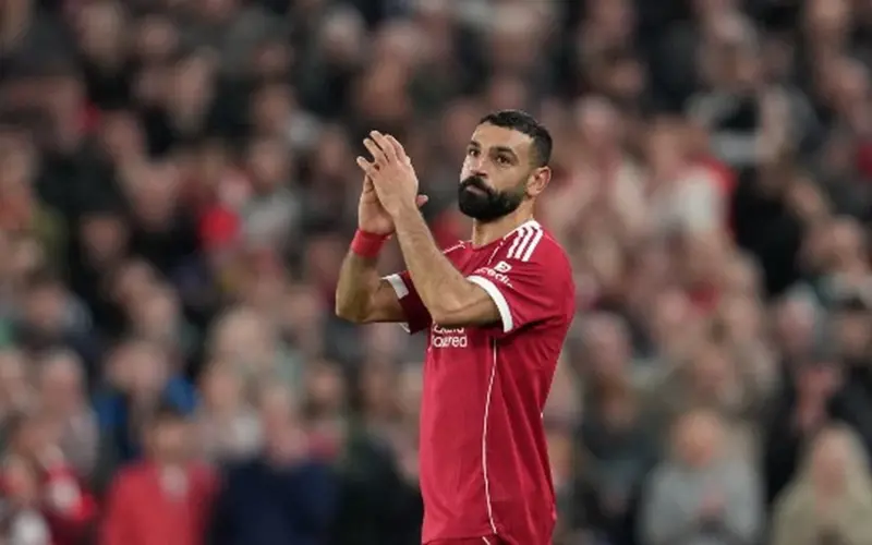 سأفتقده كثيراً.. مدافع ليفربول يوجه رسالة مؤثرة إلى محمد صلاح